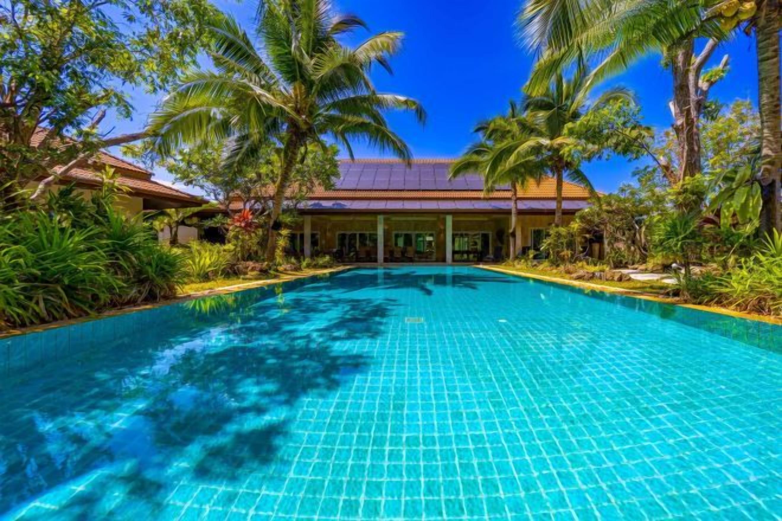 สระว่ายน้ำ