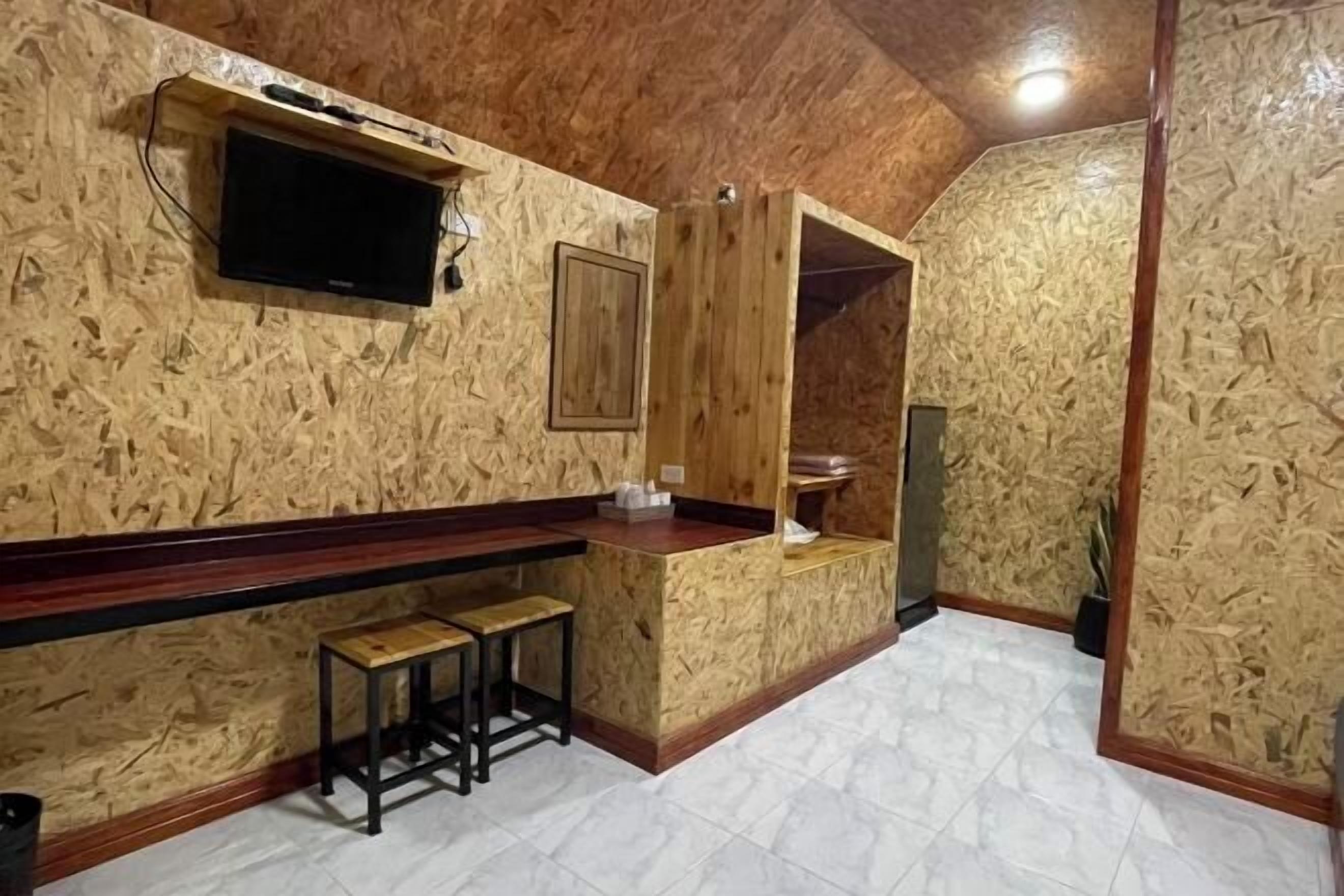 المنشأة من الداخل