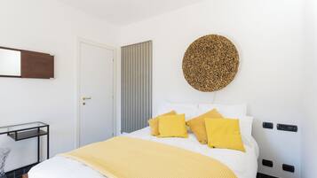 Apartment (1 Bedroom) | 1 Schlafzimmer, Bügeleisen/Bügelbrett, Babybetten, Bettwäsche