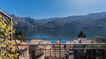 Vue depuis lâhĂ©bergement