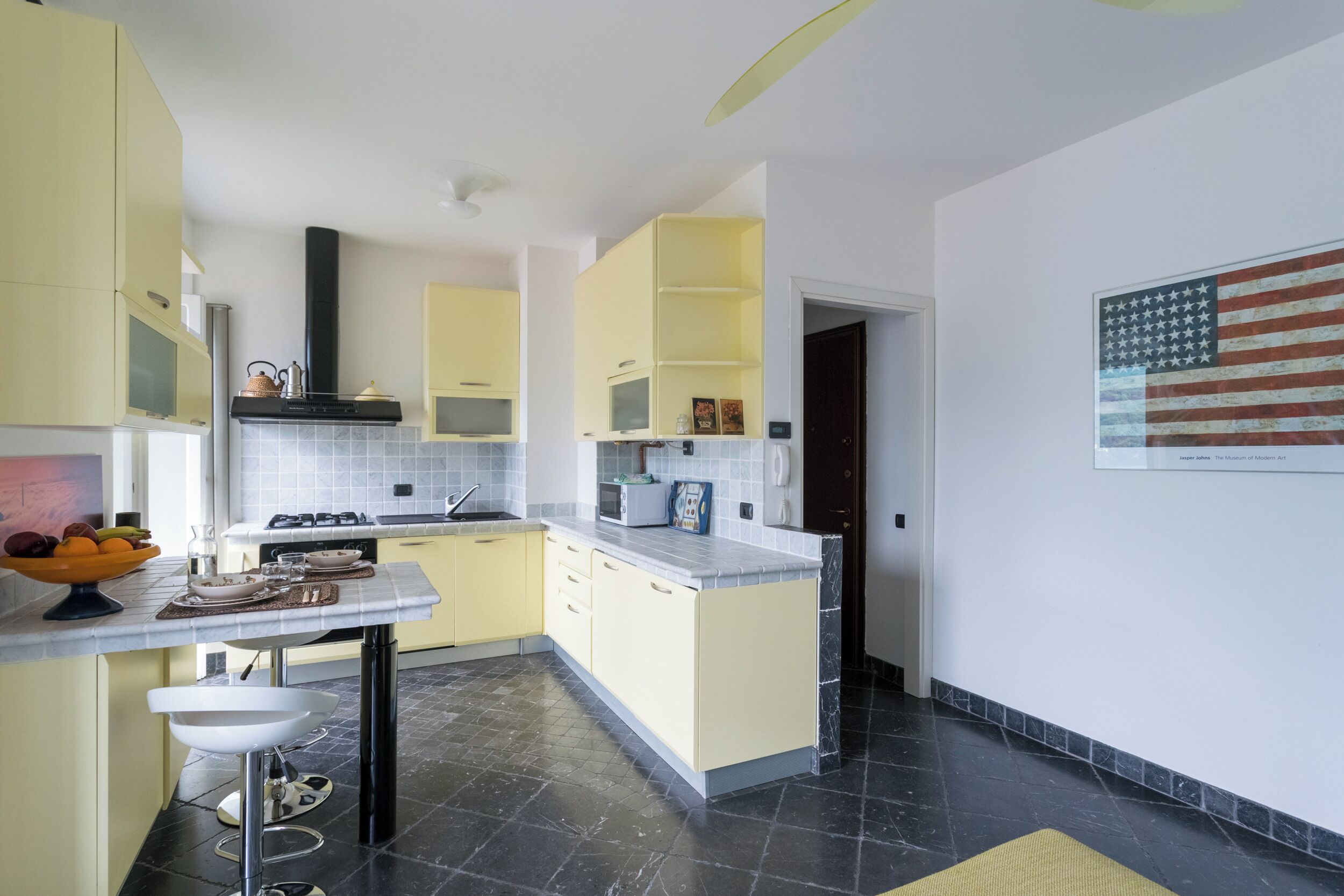 Apartment (1 Bedroom) | Private kitchen | Microwave, oven, stovetop, dishwasher