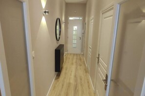 Unclassified image, 3 of 13, button - Apartment Centre Carmes (Toulouse)