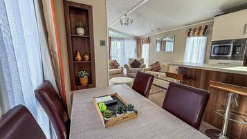 House, 2 Bedrooms, Accessible | Interior