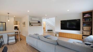 Smart TV, offices, computer monitors