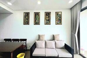 Room - The Serene Fortune Apartment (Ho Chi Minh City)