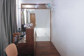 Unclassified image, 3 of 13, button - GREN PLACE near Baclaran Airport Road by RedDoorz (Paranaque)