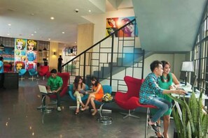 Unclassified image, 3 of 9, button - Idoop Hotel by Prasanthi (Pejanggik)