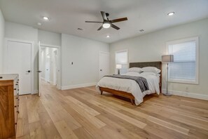 Strykejern/-brett, wi-fi (inkludert) og sengetøy