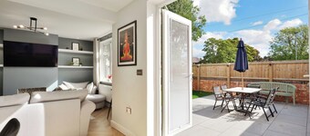 Newly Renovated • Walk into City Centre 7 mins • Gated Driveway • NEW