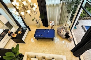 Games room - 189/7bangkok 6 bedrooms private pool villa，1000square summer villa (Bangkok)