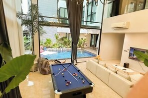 Exterior - 189/7bangkok 6 bedrooms private pool villa，1000square summer villa (Bangkok)