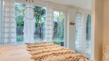 2 quartos, ferros/tábuas de passar roupa, Wi-Fi, roupa de cama