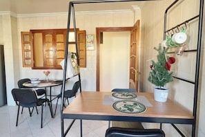 Dining - Damei Chinese Homestay (Rabat)