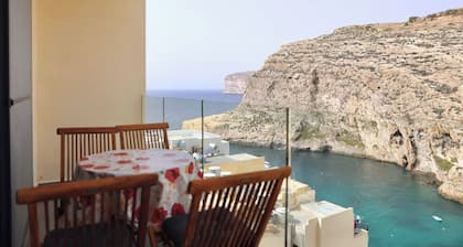 Gozo Coastal Escape: Apartment Sea Views in Xlendi