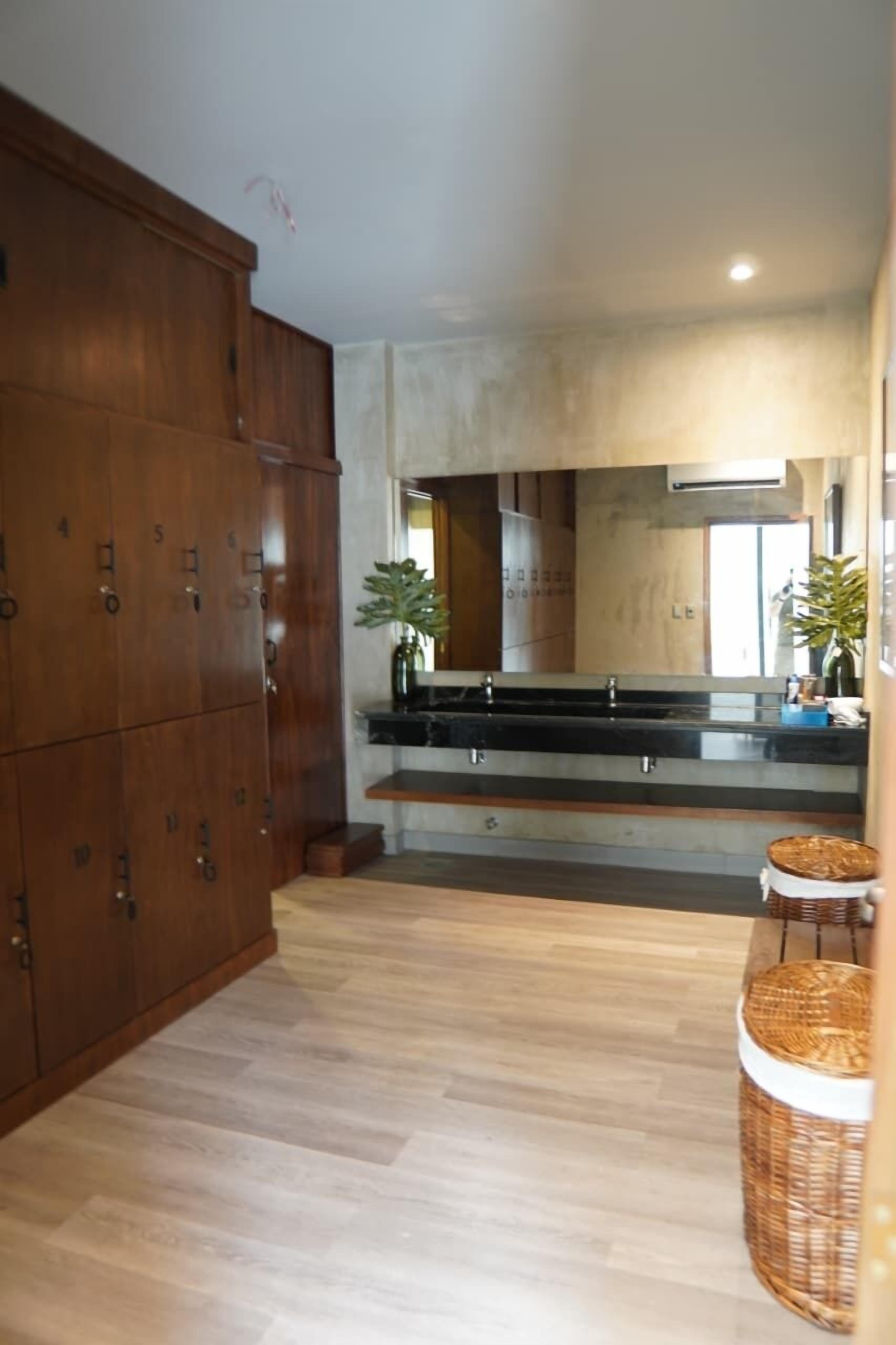 حمام تركي، علاجات للجسم، العلاج بالروائح العطرية، معالجات لتقشير البشرة