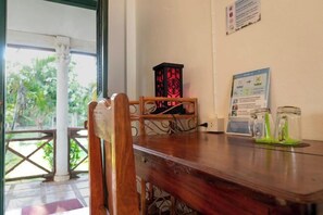 Room - Souchitra Riverside Guesthouse (Champasack District)