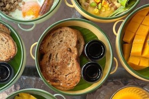 Breakfast for a fee - Breathe - Rice Valley (San Sai)