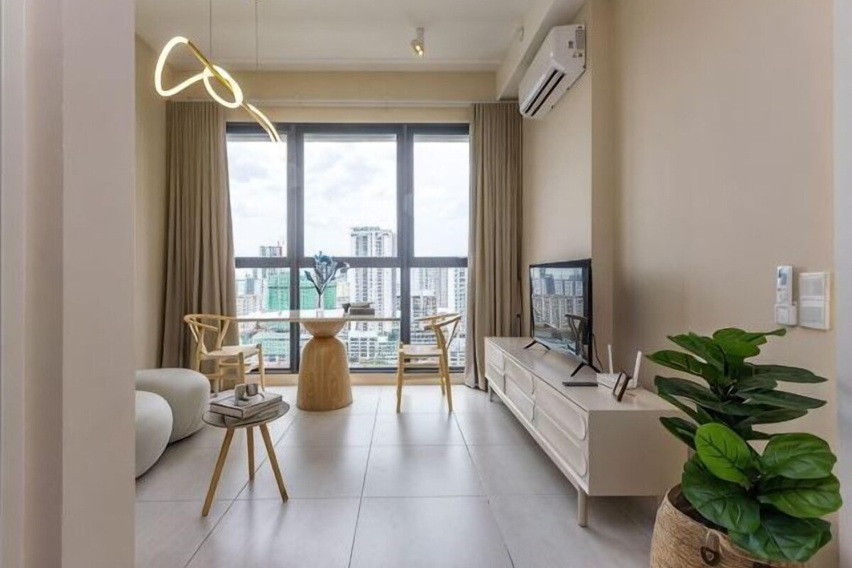 Elegant 2 Bedroom Suite