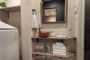 Iron/ironing board - Dream Stays TSUKI (Osaka)