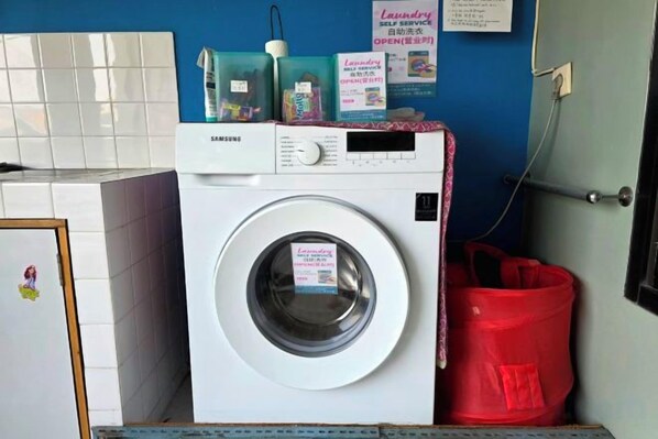 Unclassified image, 1 of 22, button - Little Malang Hostel (Klojen)