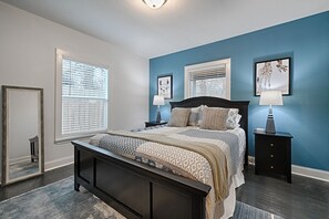 3 bedrooms, iron/ironing board, travel crib, free WiFi