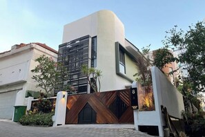 Unclassified image, 3 of 30, button - Landmark Villas (Bali)
