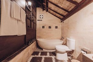 Room - Kayu Manise Villa Bedugul (Bali)