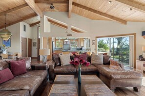 Living area - Seagate, by Vinifera Homes (Gualala)