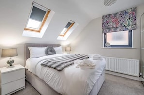 1 bedroom, iron/ironing board, travel cot, WiFi