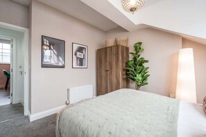 1 Schlafzimmer, Bügeleisen/Bügelbrett, Reisekinderbett, WLAN