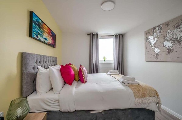 1 chambre, fer et planche à repasser, lit parapluie, Wi-Fi