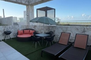 تناول الطعام بالخارج