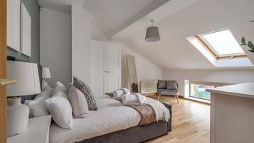 5 bedrooms, iron/ironing board, travel cot, WiFi