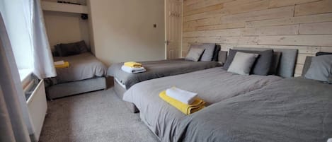 3 chambres, Wi-Fi gratuit, draps fournis