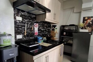 Private kitchen - Jml S Podroyale Near Mactan (Lapu-Lapu)