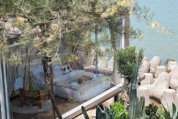 Room - The Street - BayFront (La-ngu)