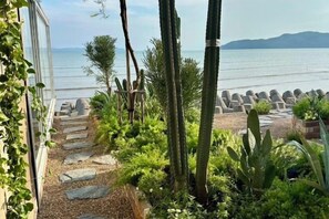 Interior - The Street - BayFront (La-ngu)