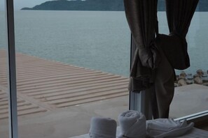 Room - The Street - BayFront (La-ngu)