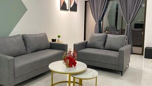 Interior - 3BR/12pax LYL Ipoh town- homestay-5min to town (Ipoh)