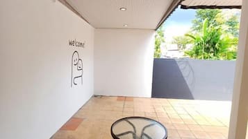 屋外ダイニングエリア