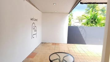 屋外ダイニングエリア