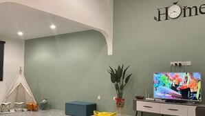 Interior - 3BR/12pax LYL Ipoh town- homestay-5min to town (Ipoh)