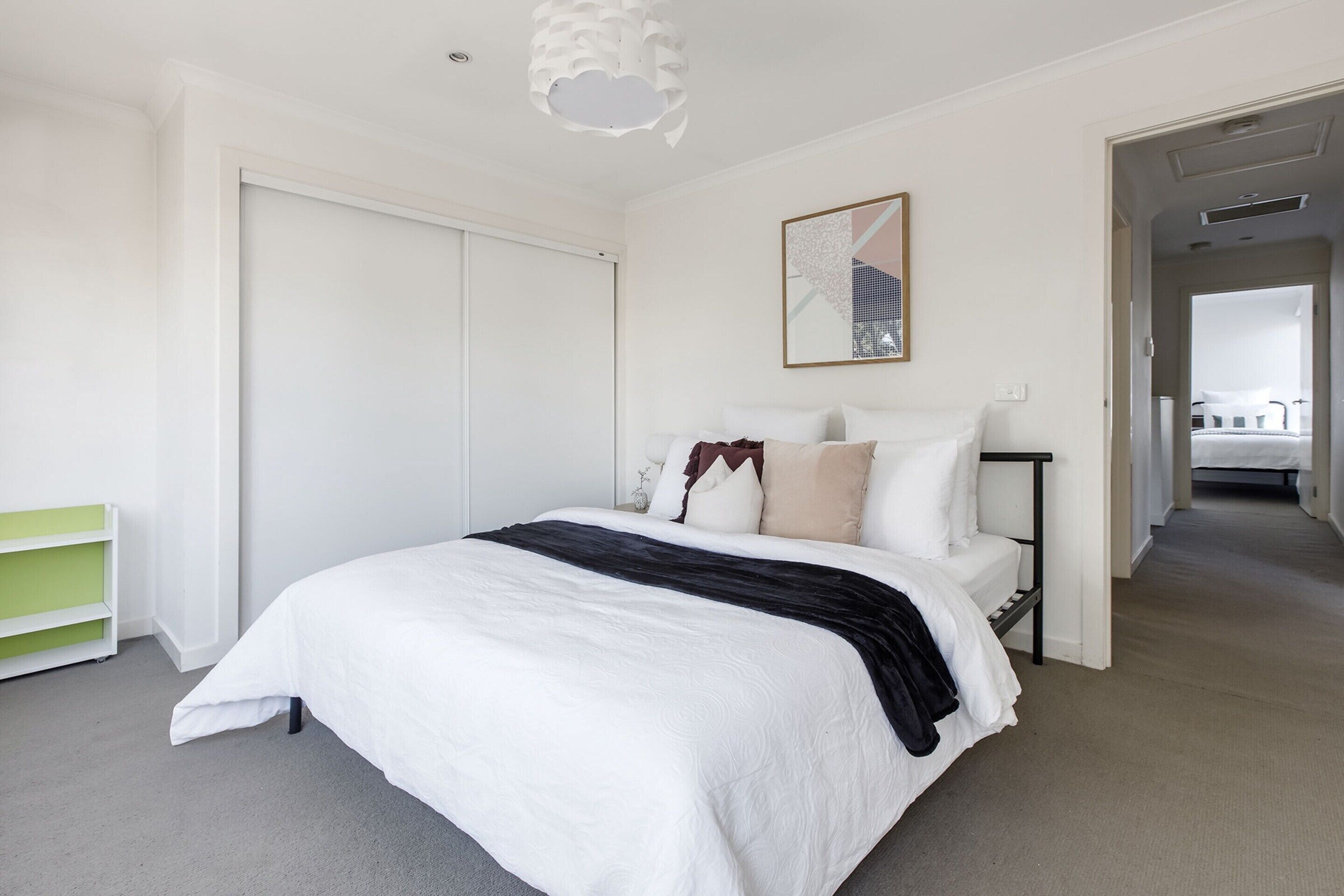 4 bedrooms, laptop workspace, iron/ironing board, bed sheets