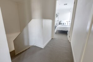 Apartment | 4 bedrooms, laptop workspace, iron/ironing board, bed sheets