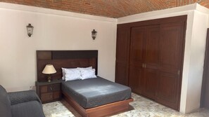 Dobbeltrom – comfort, terrasse | Wi-fi (inkludert)