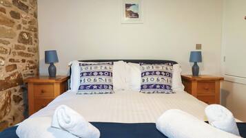 2 soverom, individuelt dekorert og individuelt innredet