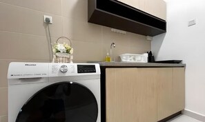 Interior - Akademik Suite, Moccasin Suite by Antlerzone (Tebrau)
