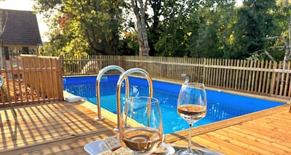 Villa Hakuna Matata piscine chauffee 4 chambres proche a Périgueux mais au calme