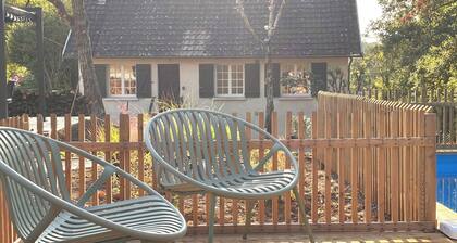 Villa Hakuna Matata piscine chauffee 4 chambres proche a Périgueux mais au calme