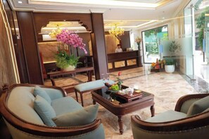 Unclassified image, 2 of 14, button - Trau Quy Boutique Hotel (Hanoi)
